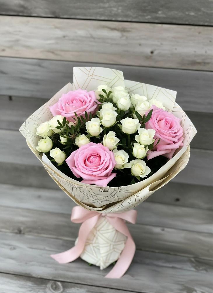 Букет цветов из: Розы в Каменске-Шахтинском