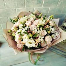 Букет цветов из:  Альстромерии, Розы и Хризантемы #REPLACE_PRED# Каменске-Шахтинском