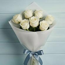 Букет 7 Белых роз Эдлесс Лав в Каменске-Шахтинском