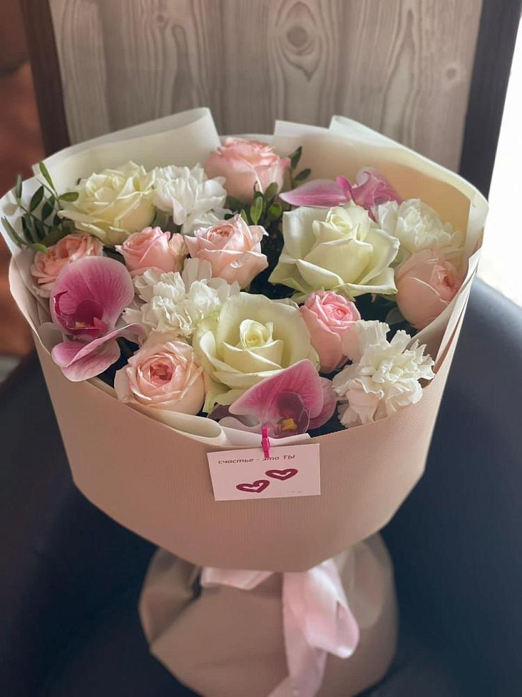 Букет цветов из: Орхидеи, Розы и Гвоздики в Каменске-Шахтинском