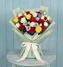 Букет цветов из:  Розы в Каменске-Шахтинском
