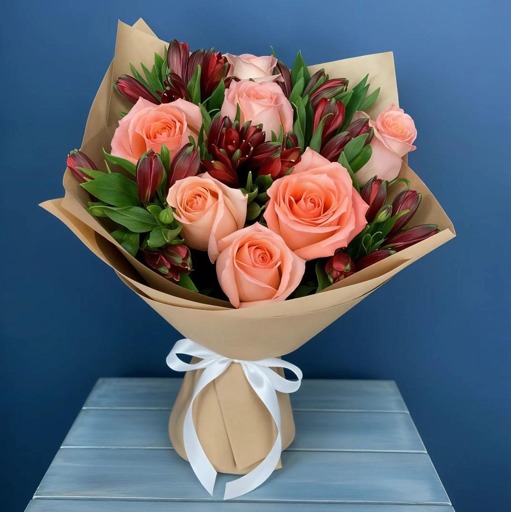 Букет цветов из: Розы и Альстромерии в Каменске-Шахтинском