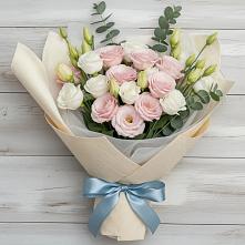 Букет цветов из:  Лизиантусы #REPLACE_PRED# Каменске-Шахтинском