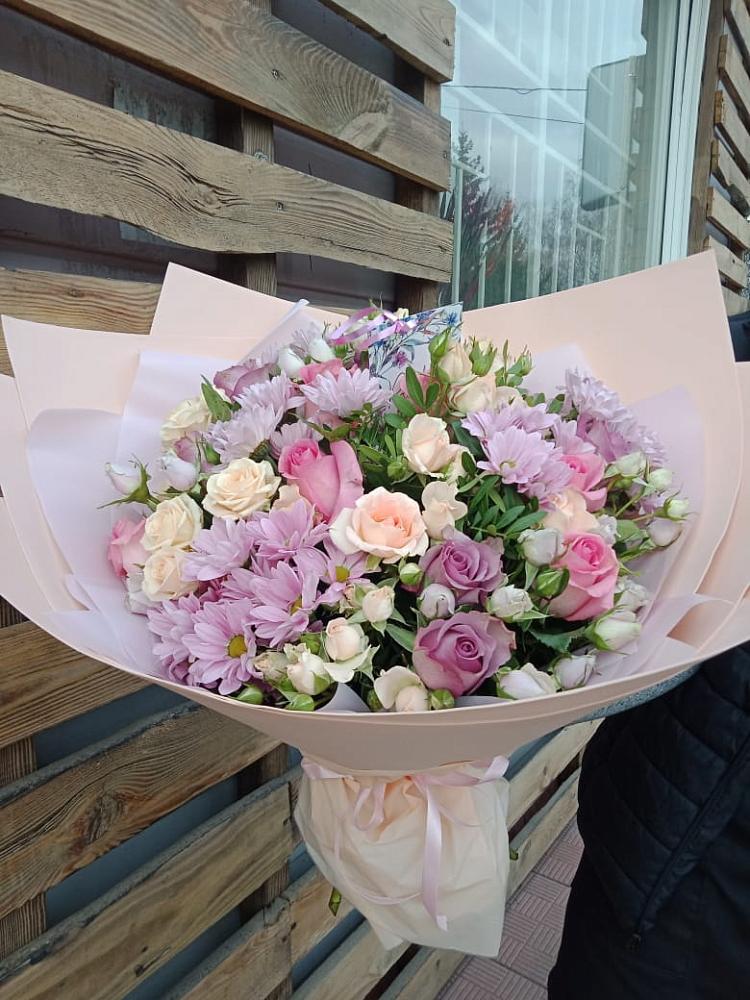 Букет цветов из: Розы и Хризантемы в Каменске-Шахтинском