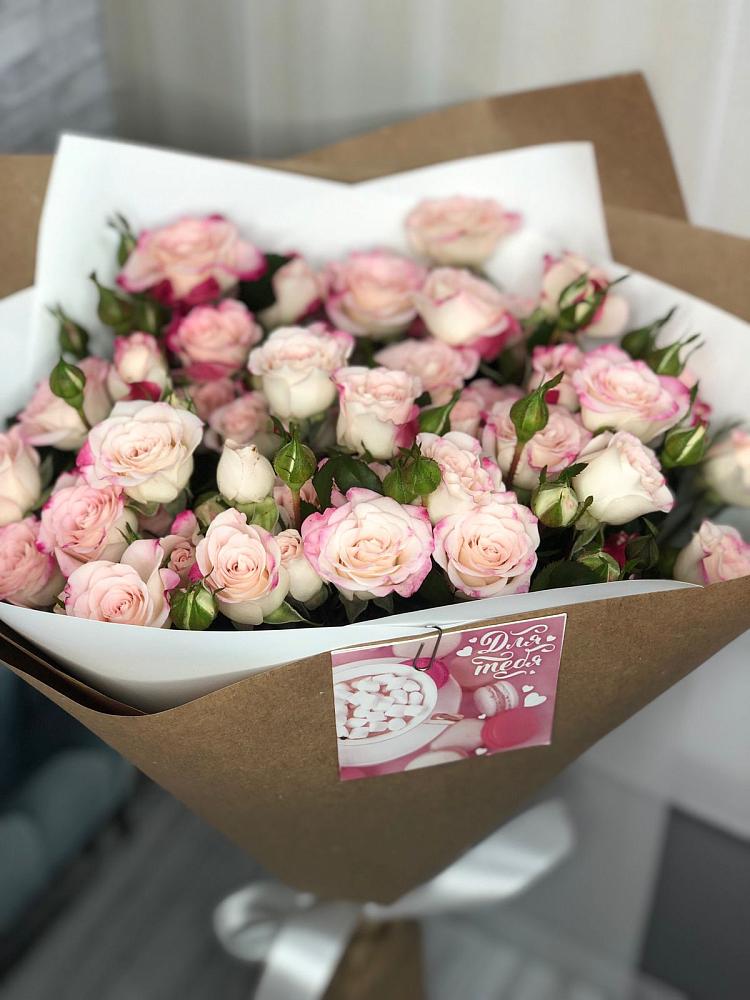 Букет цветов из: Розы в Каменске-Шахтинском