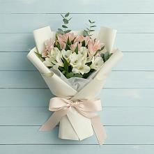 Букет цветов из:  Альстромерии в Каменске-Шахтинском