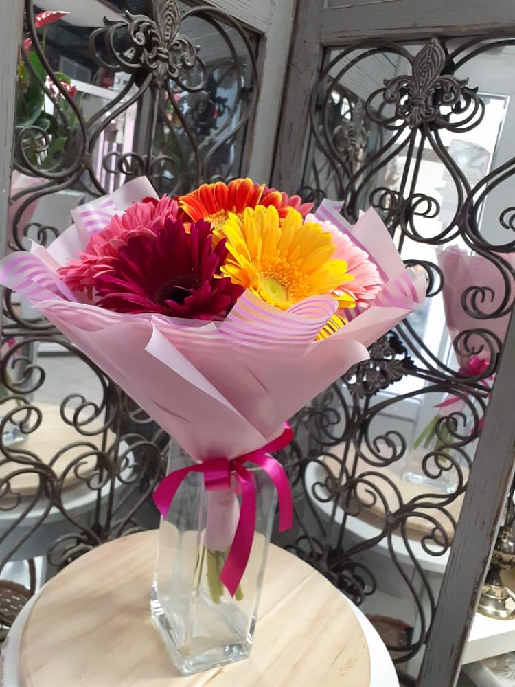 Букет цветов из: Герберы в Каменске-Шахтинском