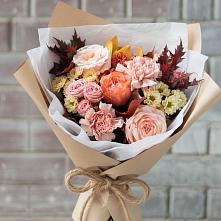 Букет цветов из:  Гвоздики, Хризантемы и Розы в Каменске-Шахтинском