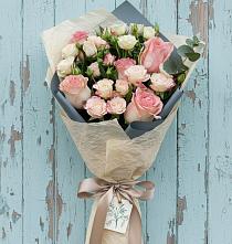 Букет цветов из:  Розы в Каменске-Шахтинском