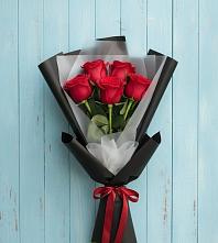 Букет цветов из:  Розы в Каменске-Шахтинском