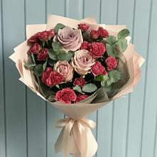 Букет цветов из:  Гвоздики и Розы в Каменске-Шахтинском