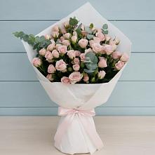 Букет цветов из:  Розы в Каменске-Шахтинском