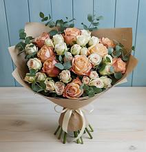 Букет цветов из:  Альстромерии и Розы #REPLACE_PRED# Каменске-Шахтинском