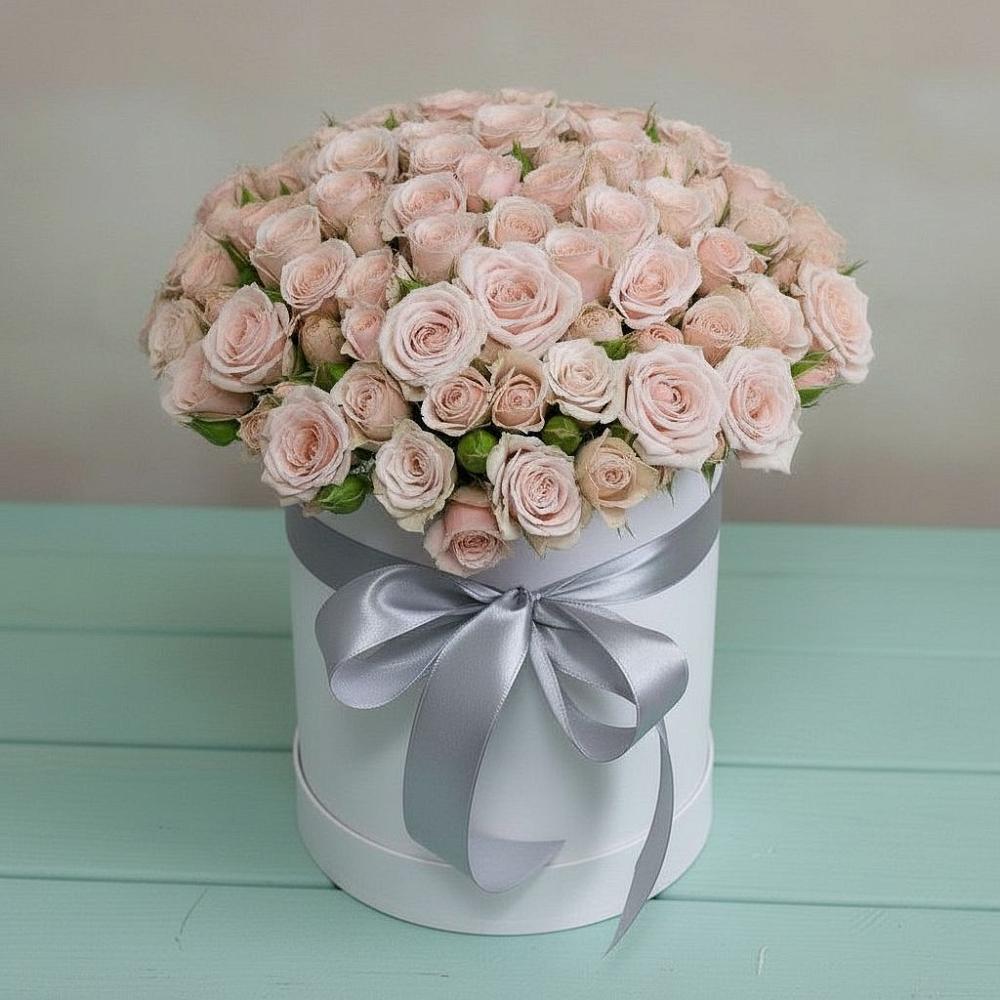 Цветочная композиция из Розы в шляпной коробке в Каменске-Шахтинском